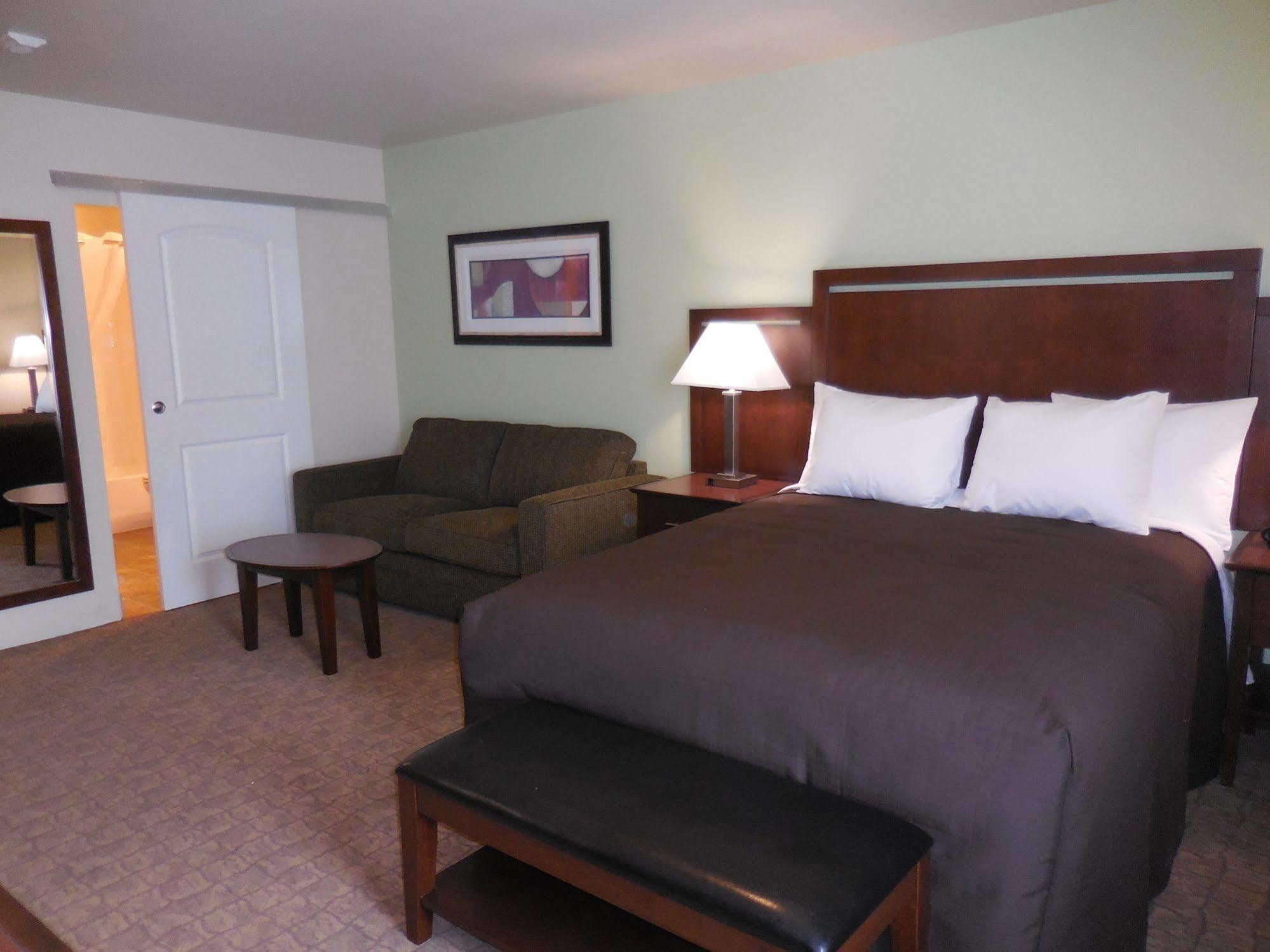 Ledgestone Hotel Vernal Exterior photo